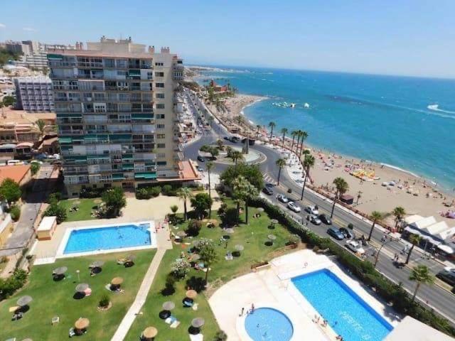 Nice And Cozy Studio At The Beachfront Benalmadena Bagian luar foto